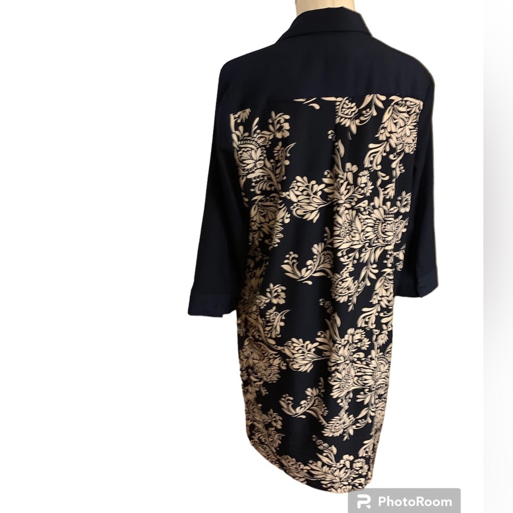 Loft, Medium, Collared Button Down Navy Blue & Wh… - image 4